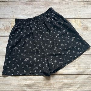 H&M Palm Tree Shirred Smocked Waist Pull On Shorts Girls Size 14 Black White